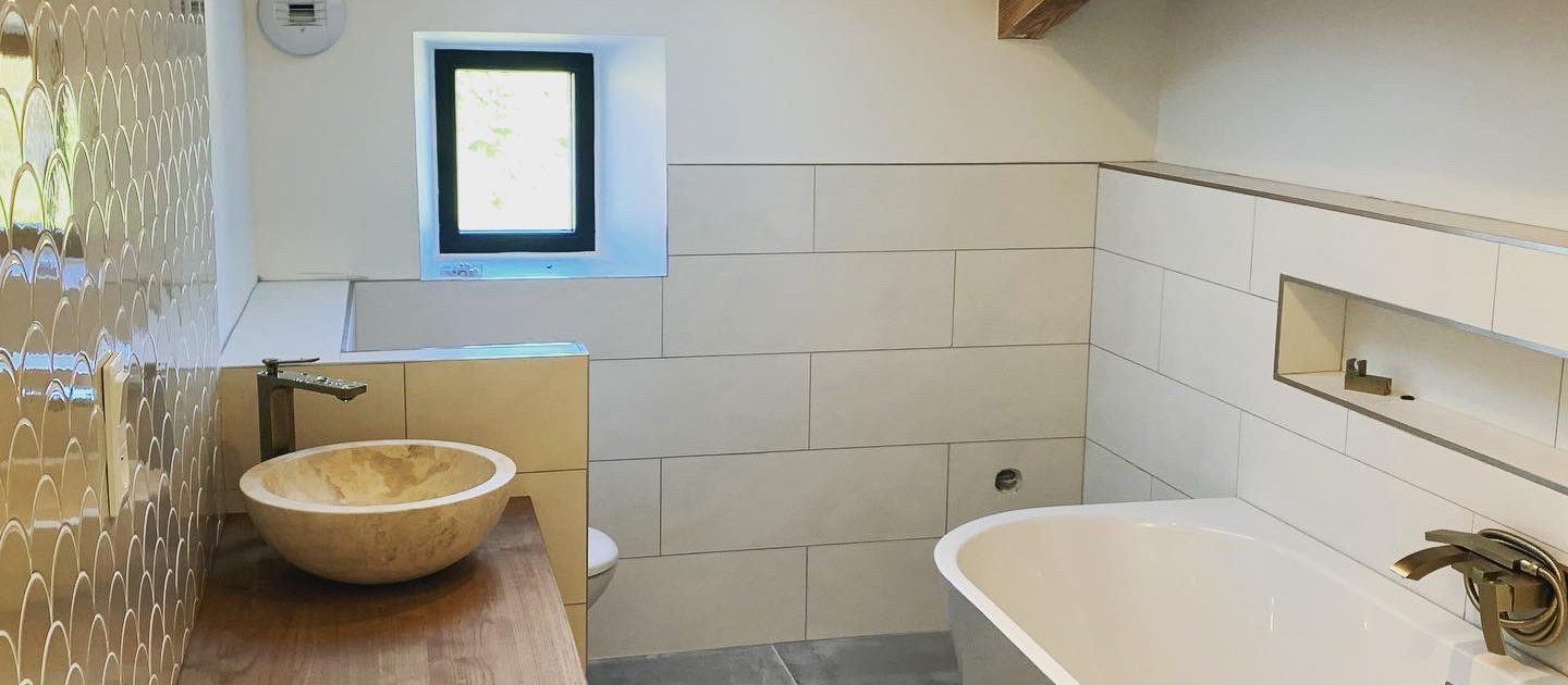 Rénovation complète d'une salle de bain par Sorea